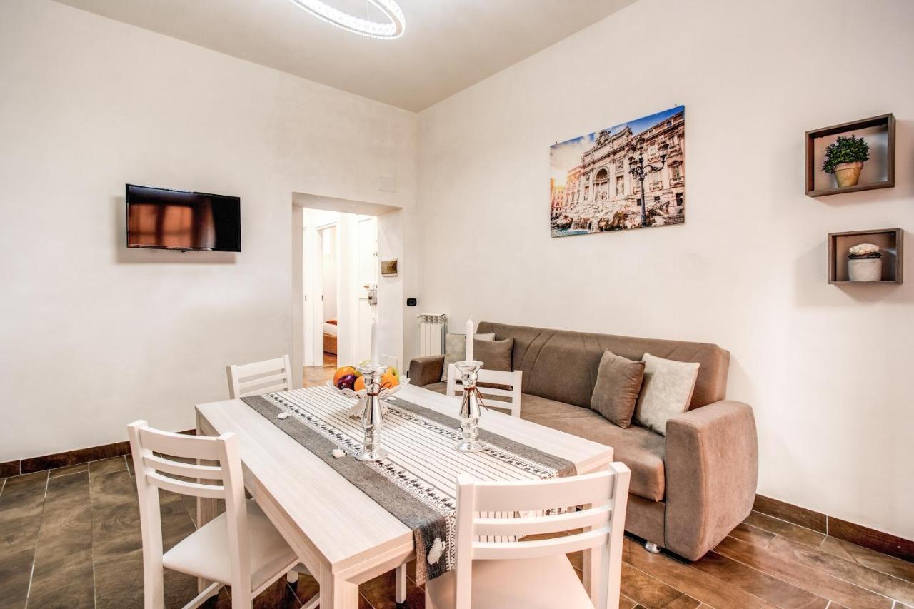 Laura Luxury Apartment In The Center Roma Exterior foto