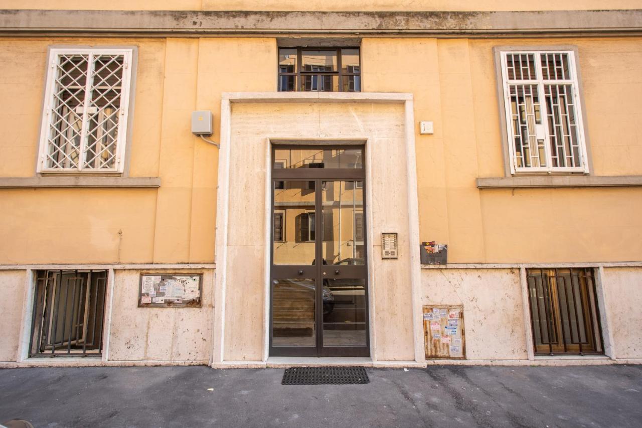 Laura Luxury Apartment In The Center Roma Exterior foto