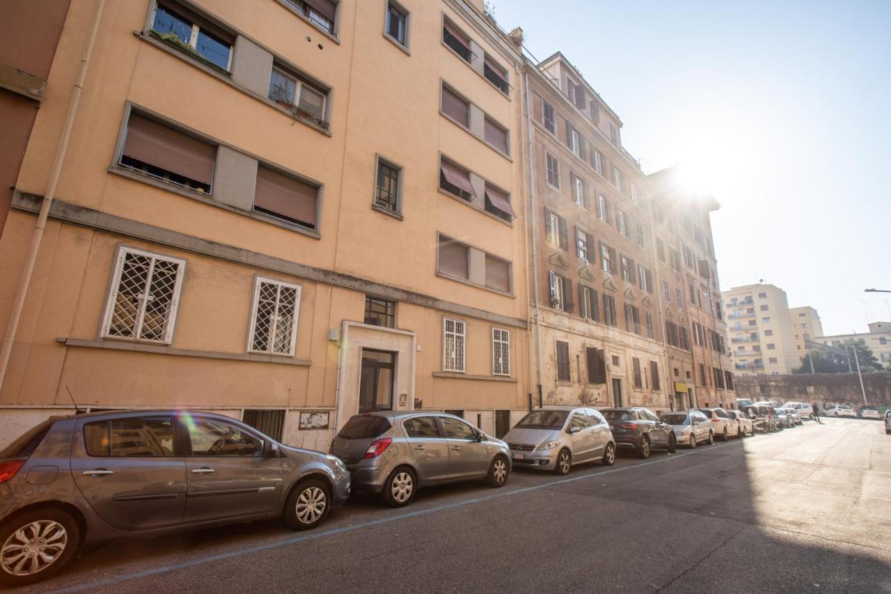 Laura Luxury Apartment In The Center Roma Exterior foto