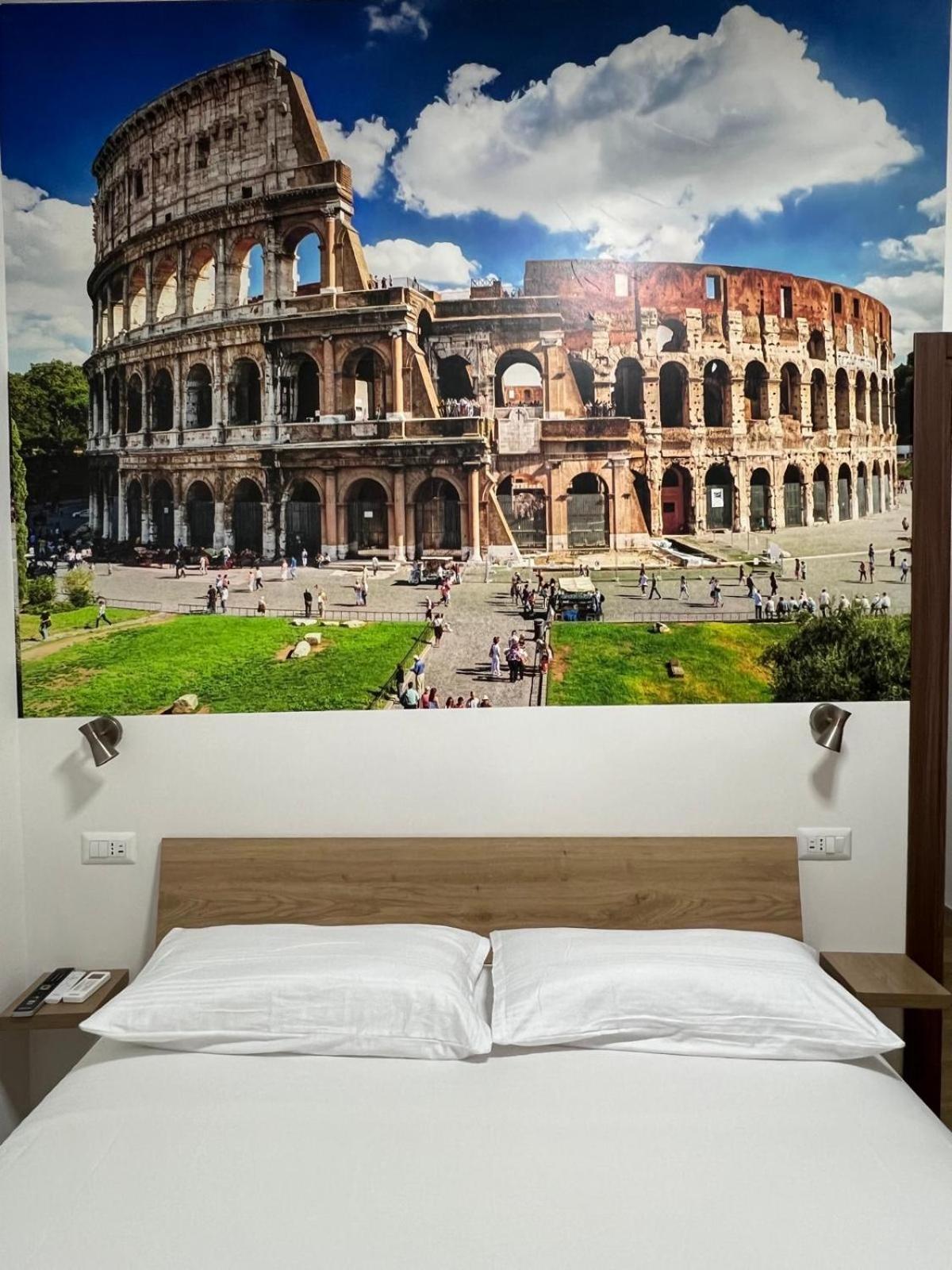 Laura Luxury Apartment In The Center Roma Exterior foto