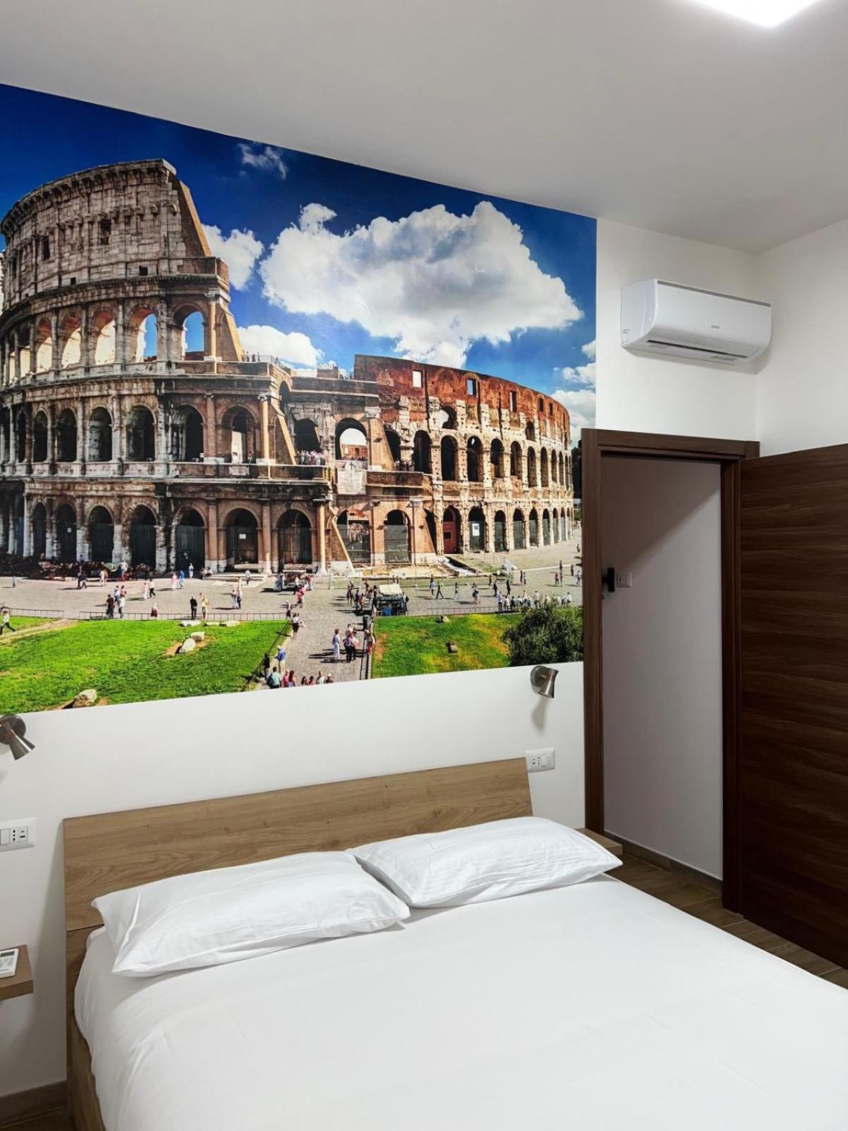 Laura Luxury Apartment In The Center Roma Exterior foto